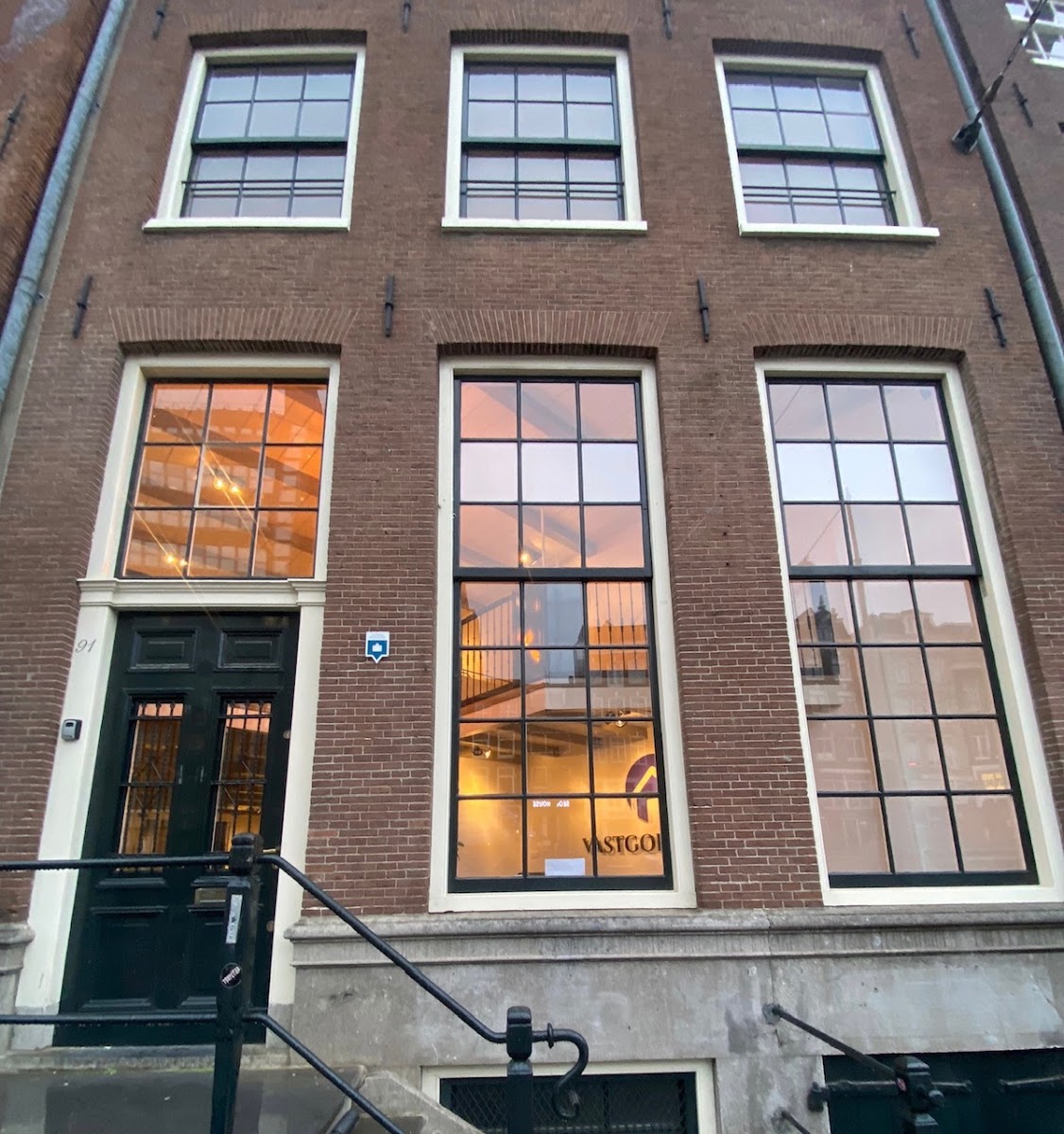 Housing & Co.