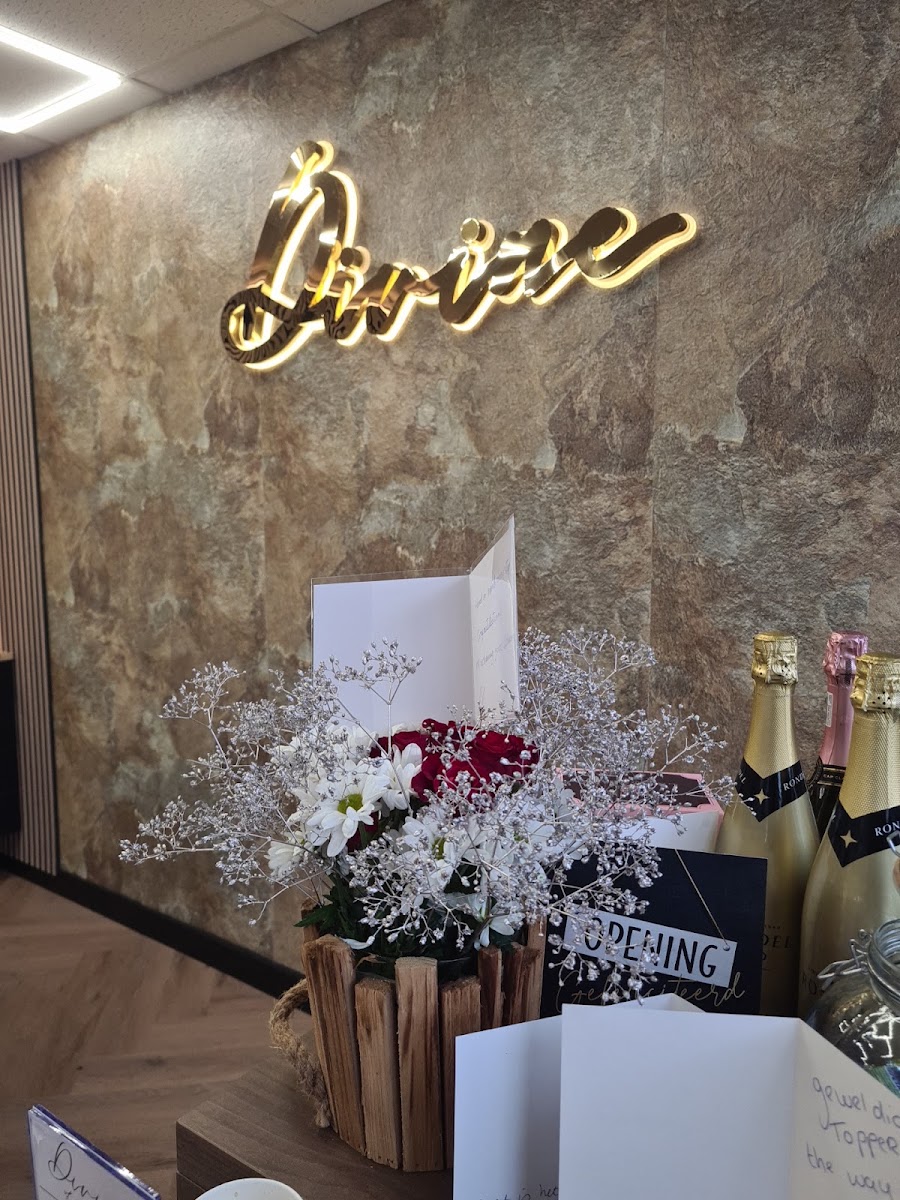 Divine Hair Design