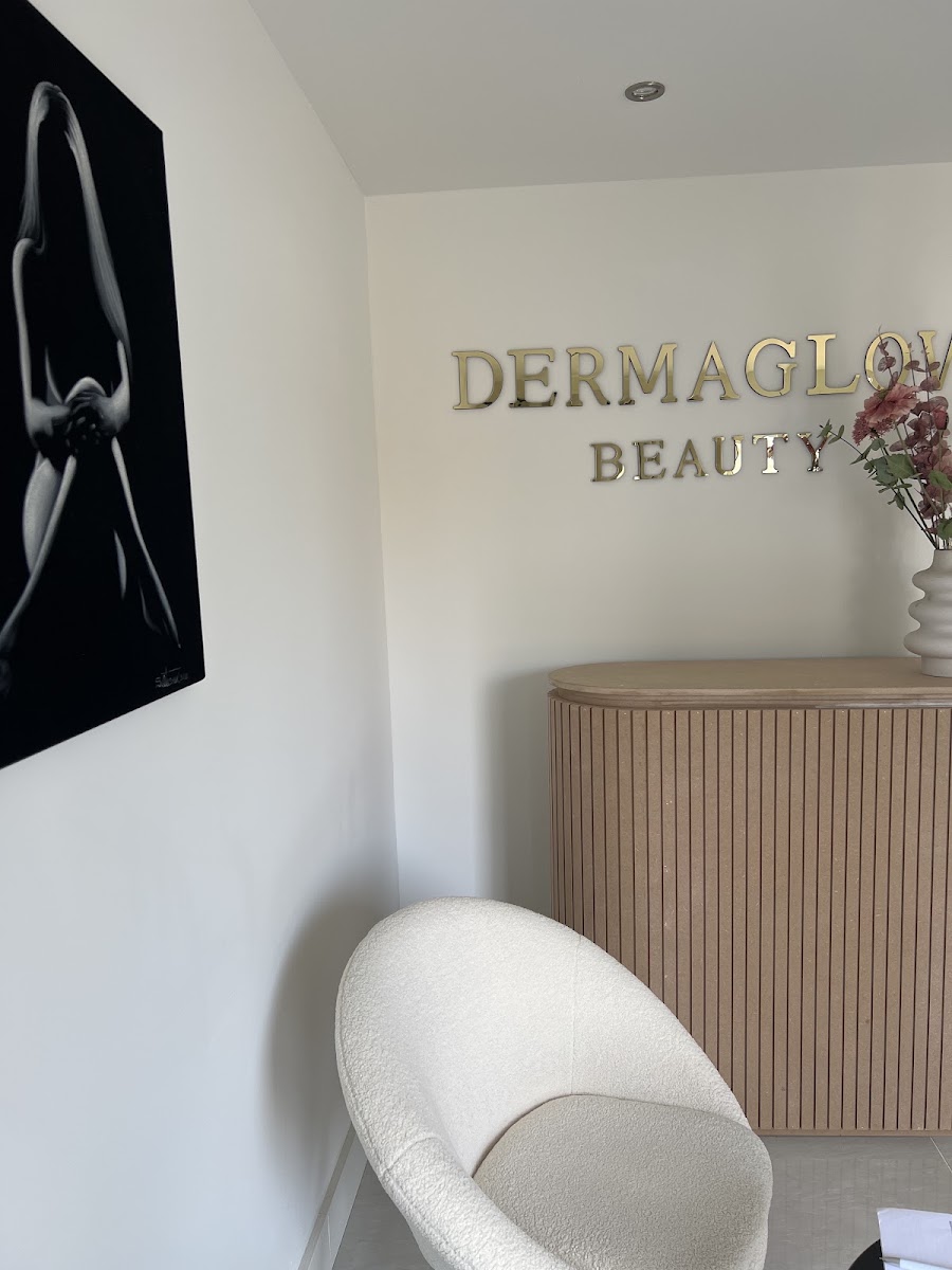 DermaGlow NL