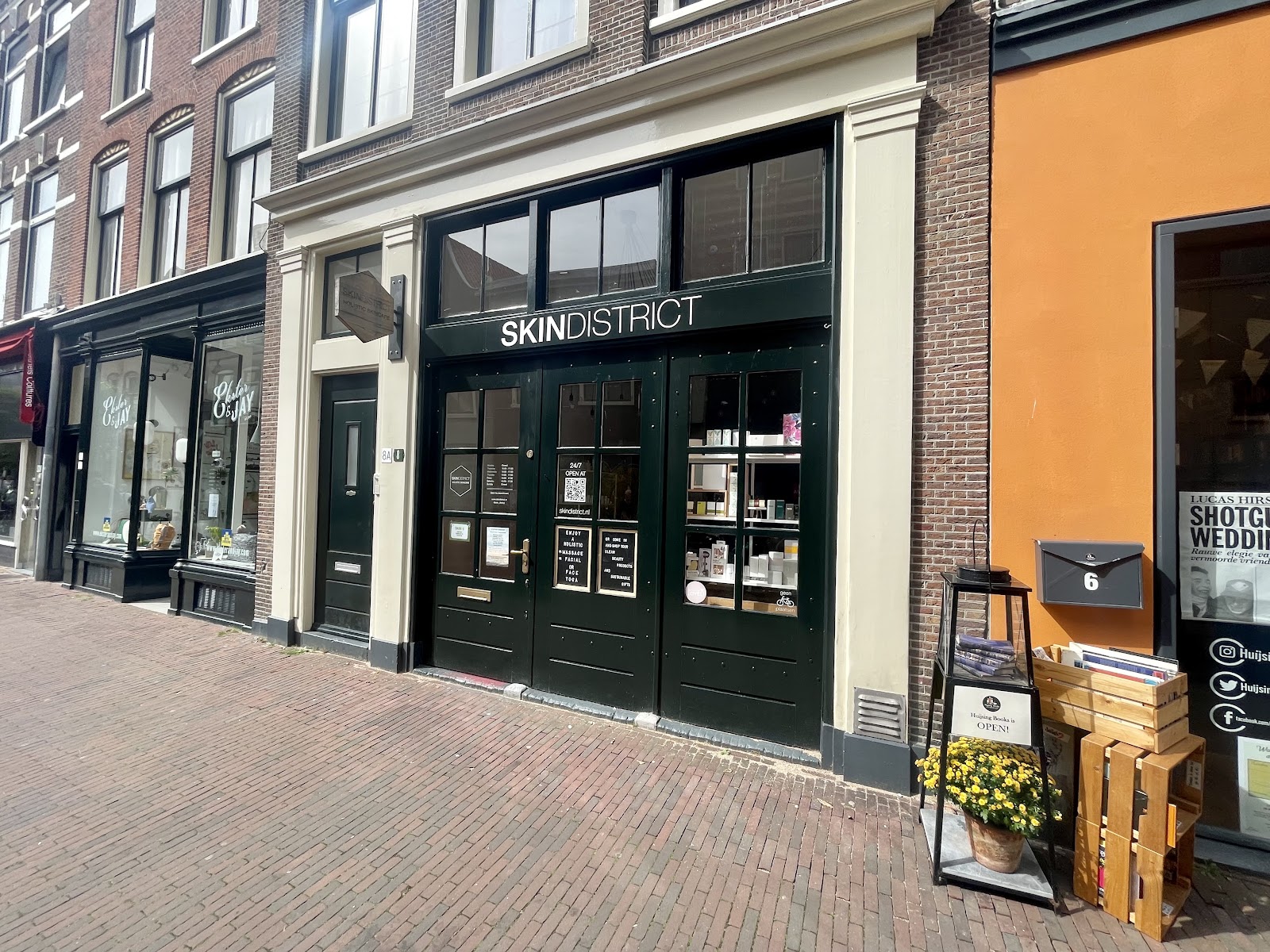 Skin District