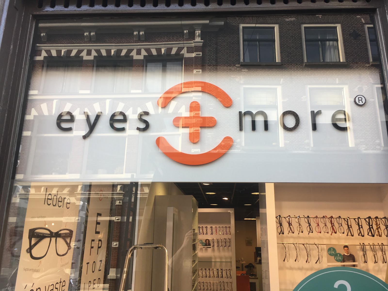 eyes + more Leiden