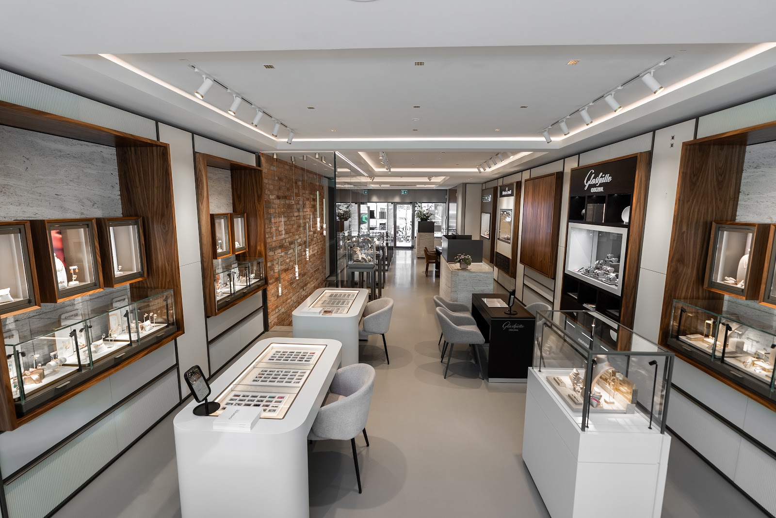 GASSAN P.C. Boutique